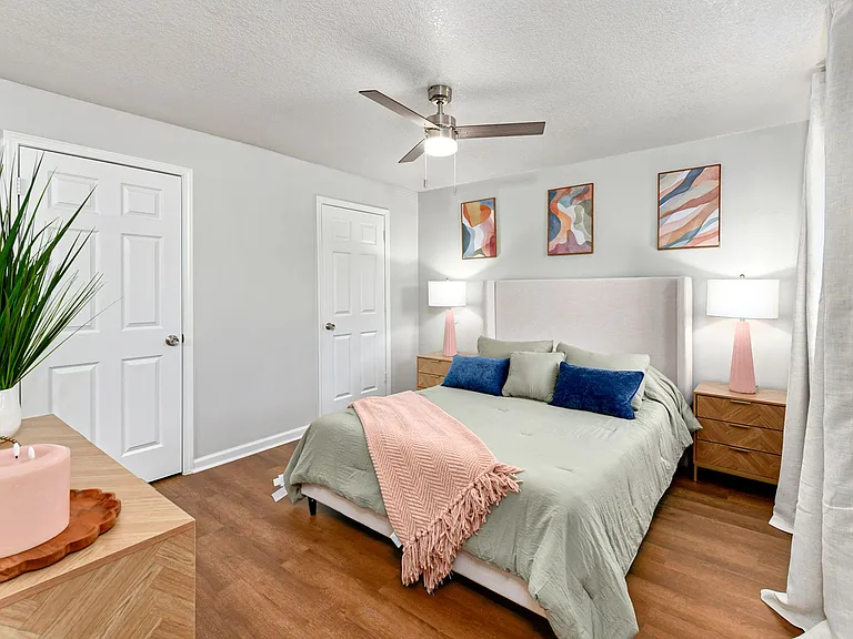 Legend Oaks Gated Community — Photo 17