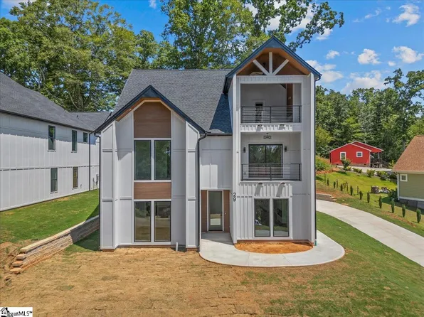 29 Harbor Dr, Greenville, SC 29611