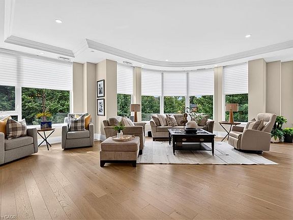5th image of 1441 Elgin St #203