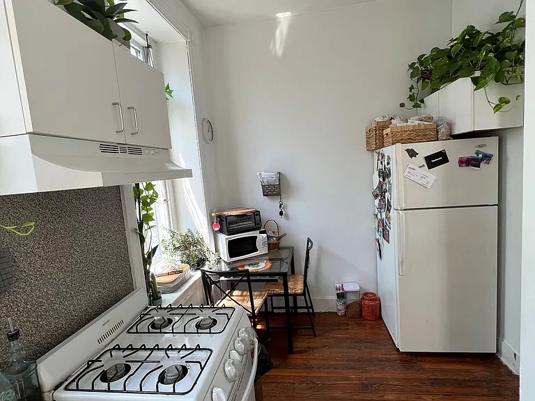 4226 Main St #2F — Photo 8