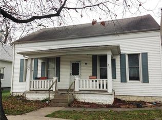 740 N Main St, Pierron, IL 62273