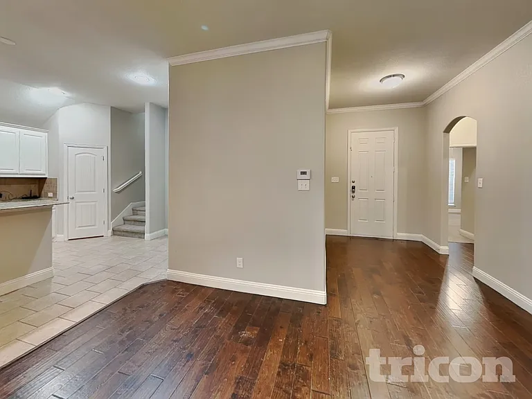 216 Range Rd — Photo 2