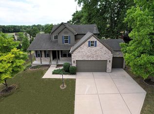 10614 Pine Bluff Dr, Fishers, IN