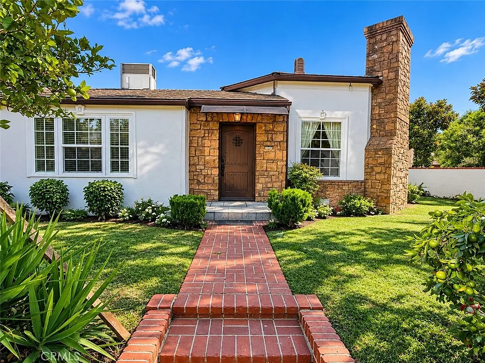 3781 Laurel Canyon Blvd