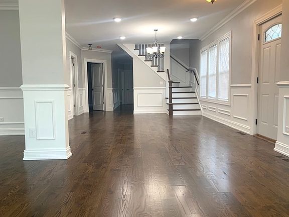 3rd image of 7539 S Wolcott Ave