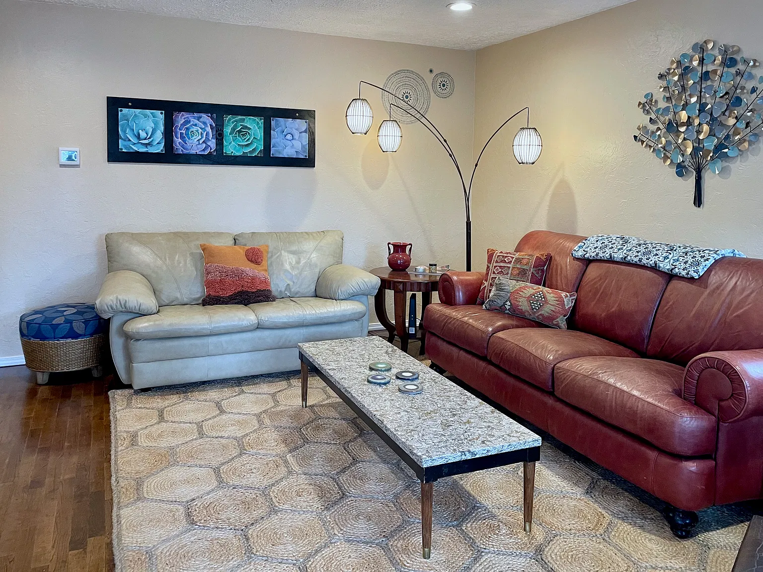 3 bed, 1202 sqft, $2,695 — Photo 2