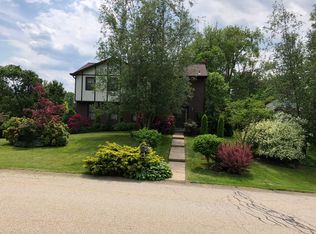 531 Monticello Dr, Delmont, PA