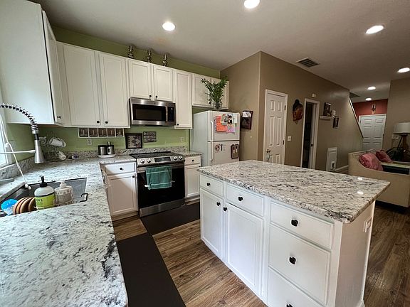4th image of 7398 NE Shaleen St