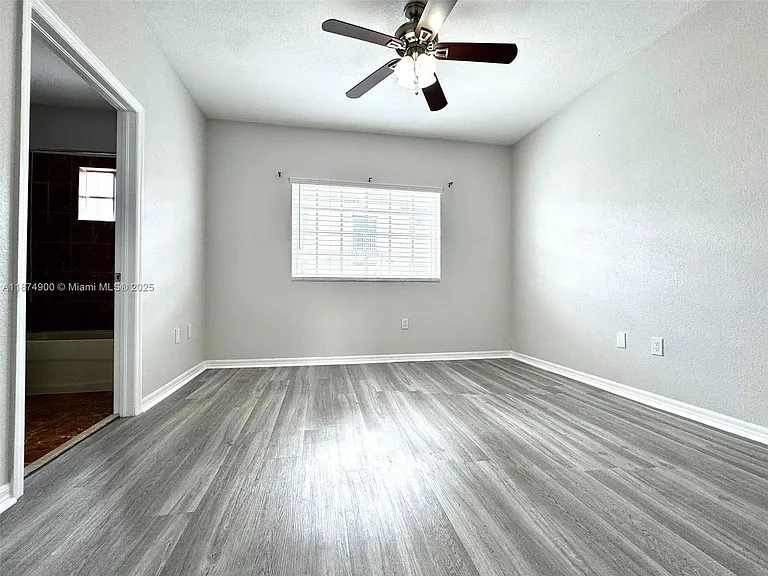 10968 SW 182nd Ln — Photo 14