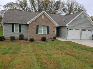 5635 Stoneman Pl, Pfafftown, NC 27040