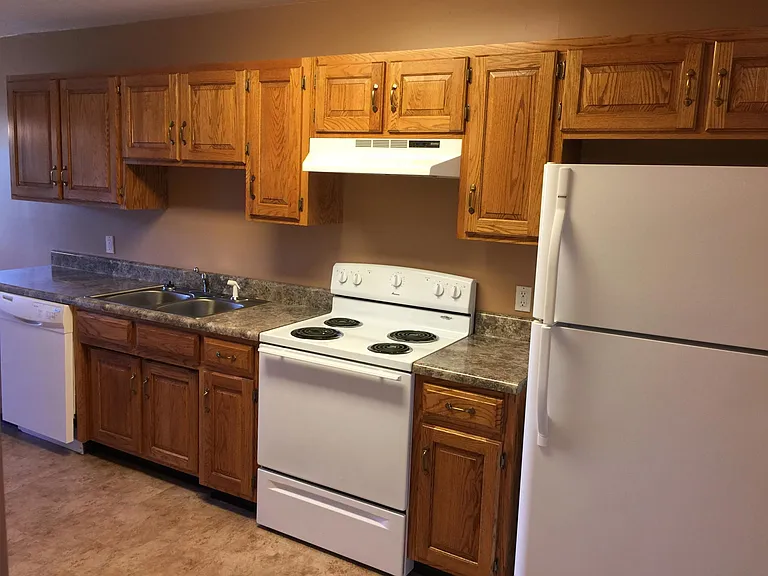 914 Water St — Photo 8