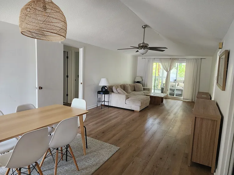 4 Sandpiper Ct — Photo 3