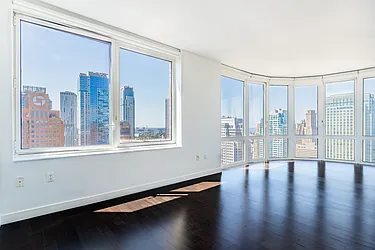 Rented by R New York