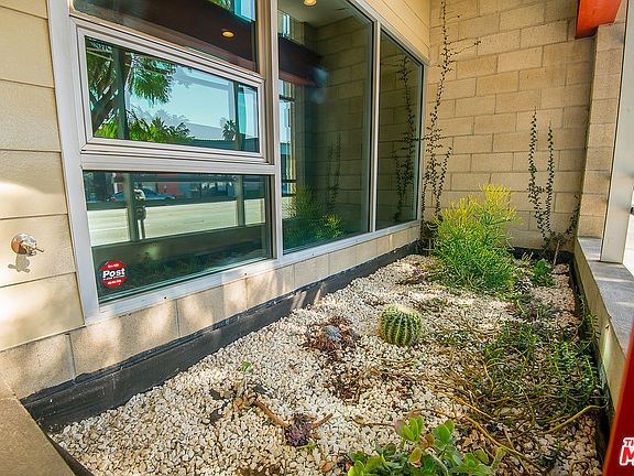5th image of 6615 Melrose Ave Unit 2