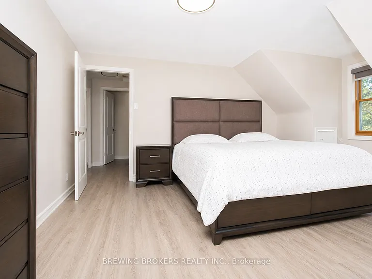 1299 Stavebank Rd — Photo 28
