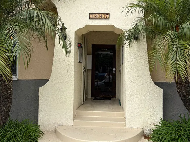1447 Redondo Ave — Photo 3