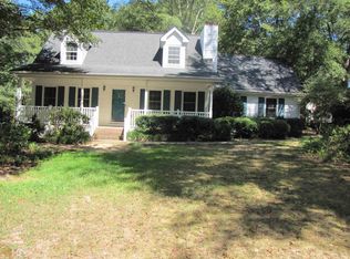 227 Lacey Ln, Winder, GA 30680