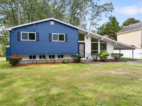 115 Edgewood St, Lowell, MA 01852