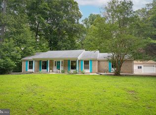 17 Wesley Ter, Weems, VA 22576