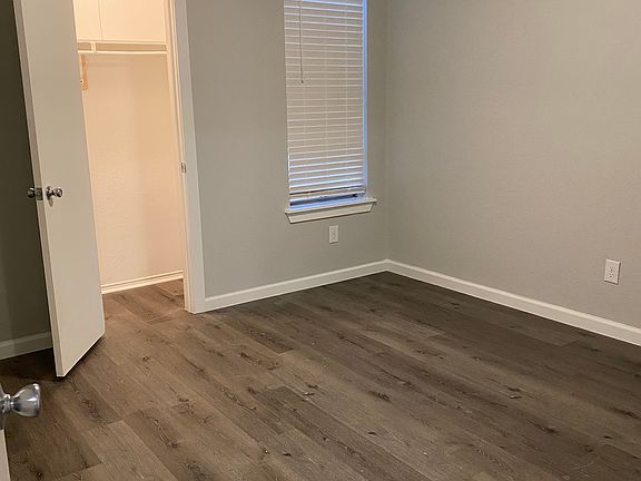 3rd image of 402 Cates Dr #402