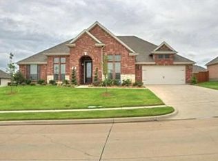 1111 Starleaf Dr, Mansfield, TX 76063