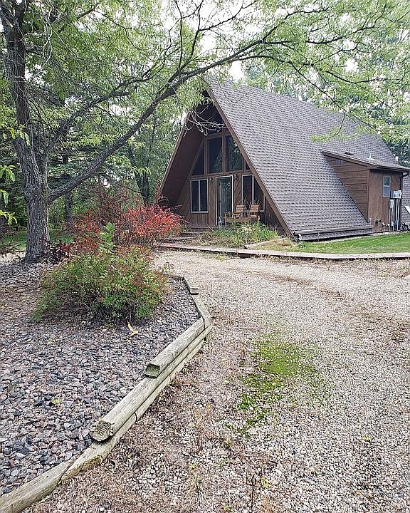 2nd image of 71 Prairieview