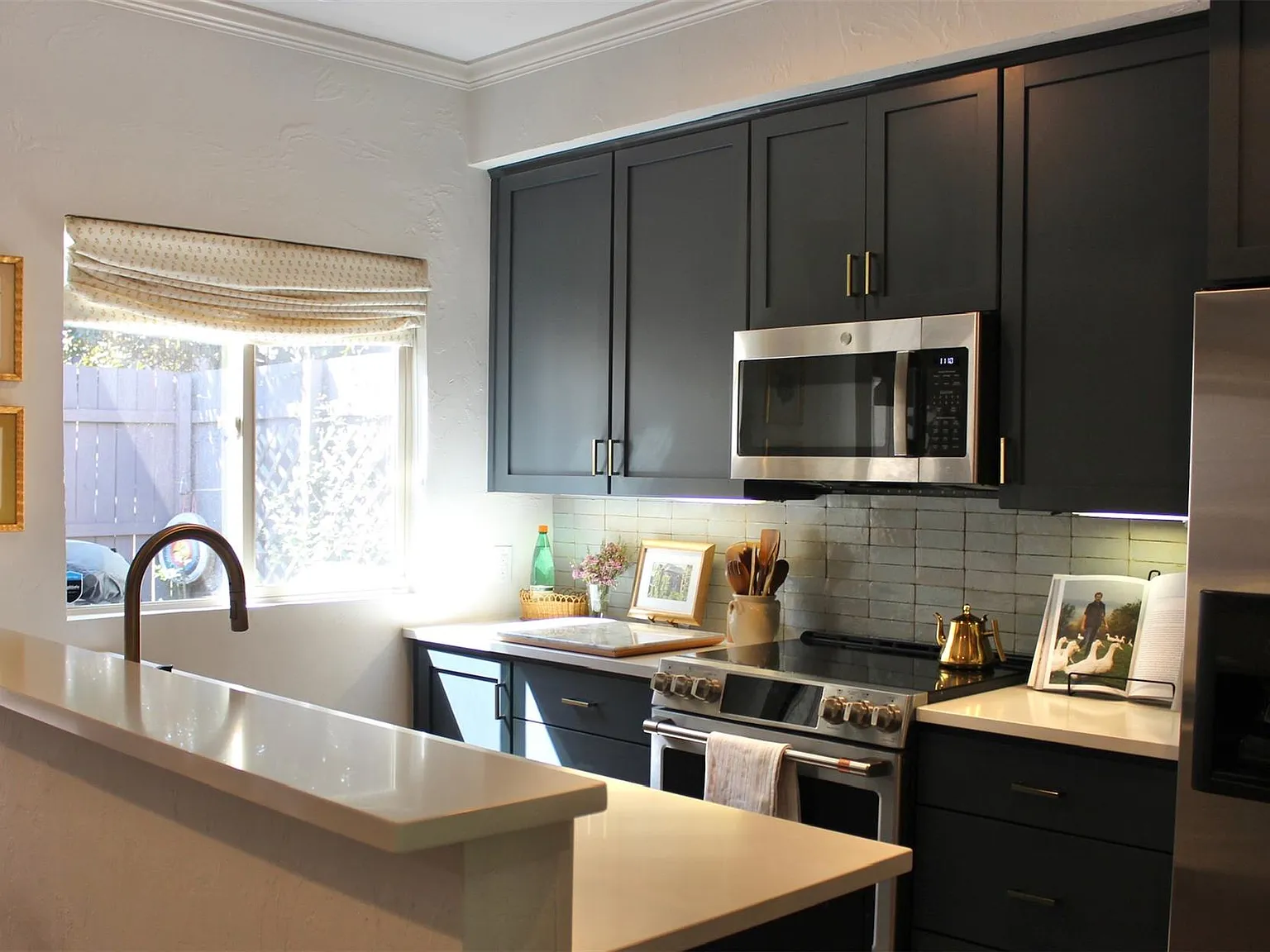 2 bed, 2.0 bath, 1245 sqft, $2,400 — Photo 4