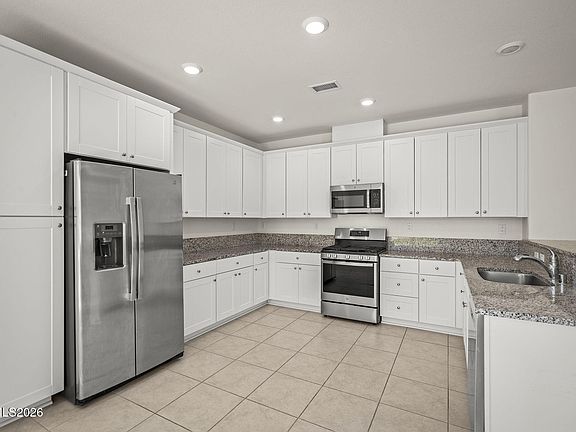 4th image of 145 San Joaquin Dr