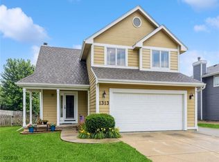 1313 E Girard Ave, Indianola, IA 50125