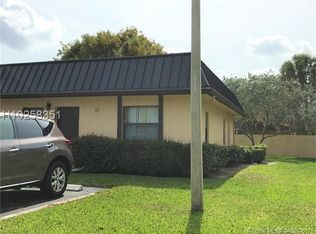 144 NW 93rd Ave #106, Pembroke Pines, FL 33024