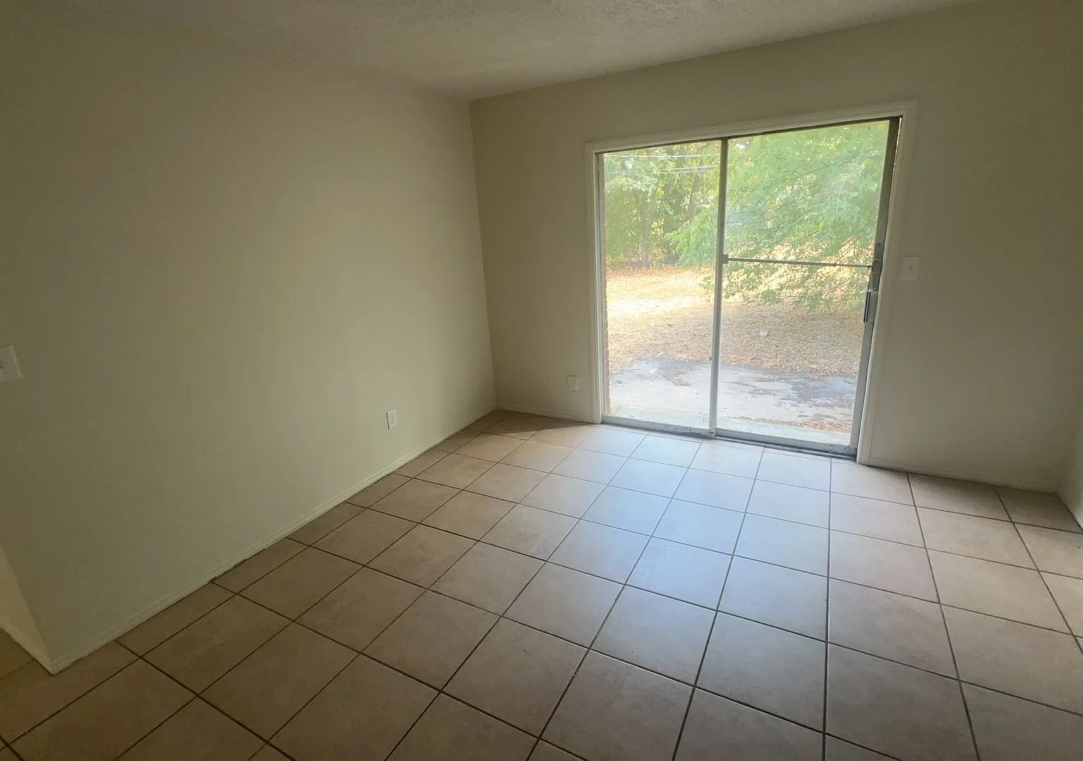 1308 Hickory Lane — Photo 4