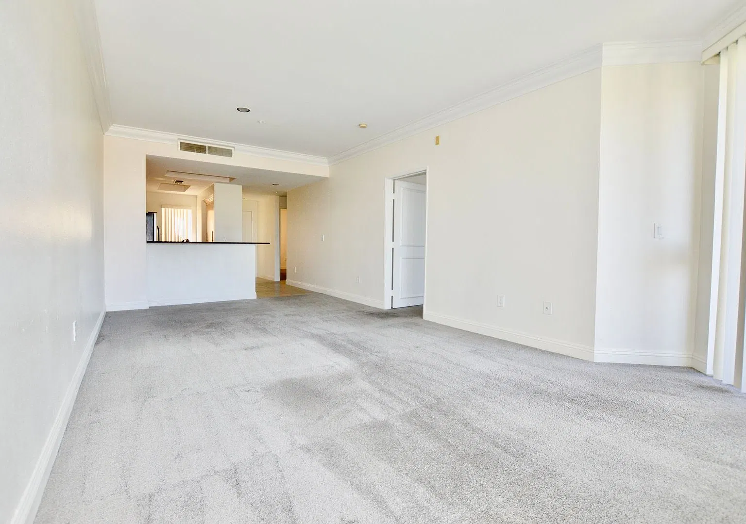 Resort-Style Living Near the Las Vegas Strip | Unfurnished 2BR/2BA at The Meridian — Photo 4