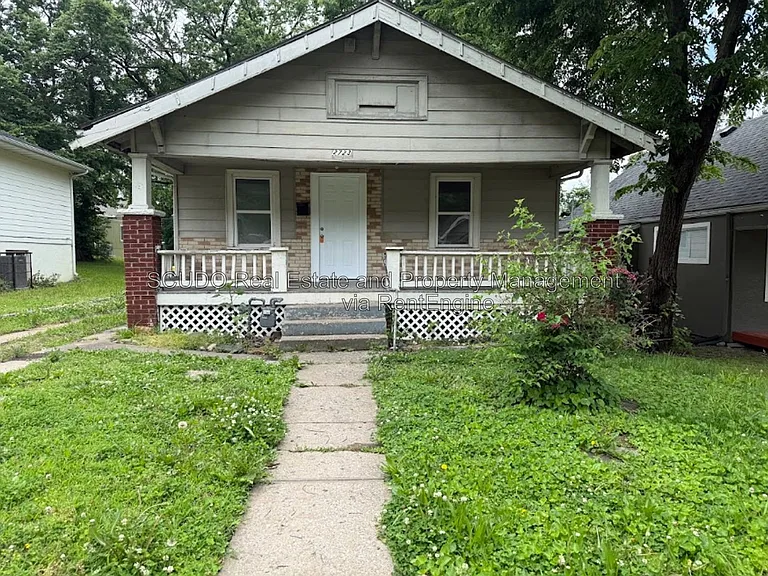 2723 Lathrop Ave — Photo 12
