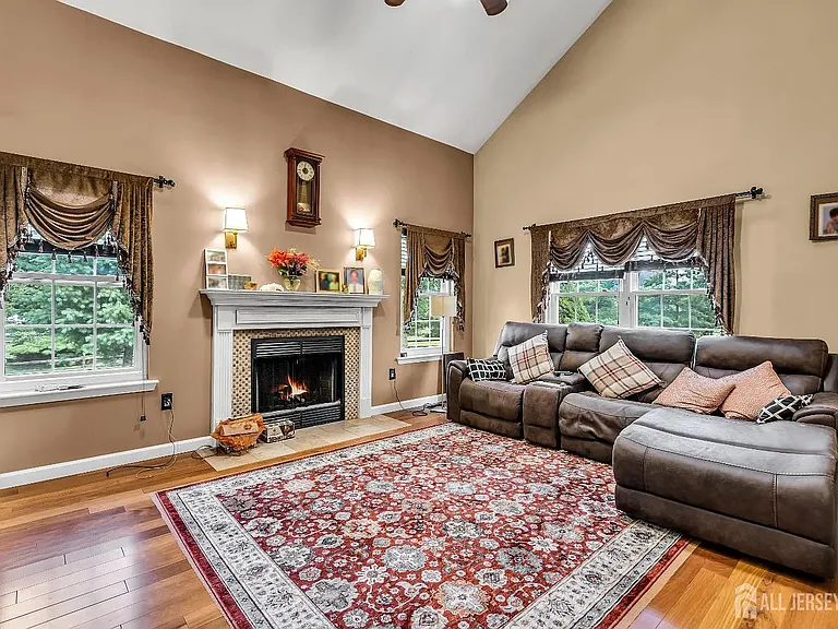 1506 Pinhorn Dr — Photo 24