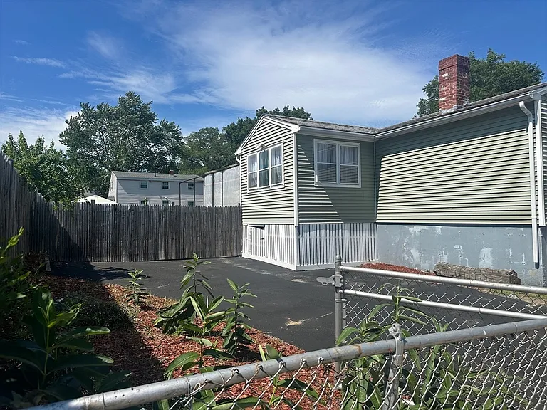 35 Nelson Ave #1 — Photo 28