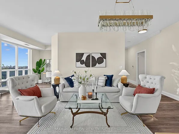 8 Park Rd #Penthouse 3802, Toronto, ON M4W 3S5