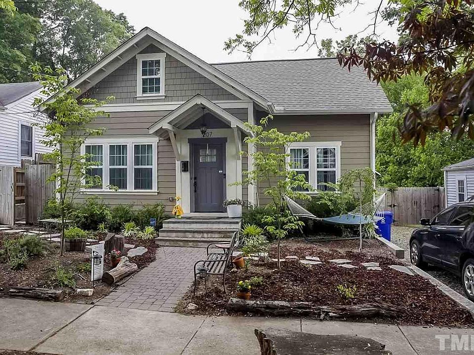 1st image of 207 Northwood Cir