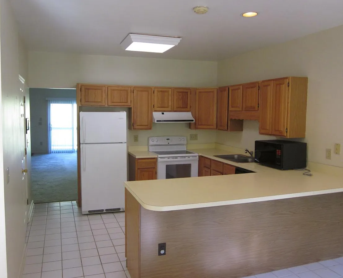 3 bed, 2000 sqft, $2,750 — Photo 4