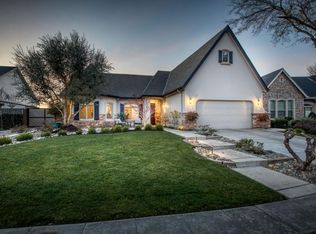 1674 N Cindy Ave, Clovis, CA