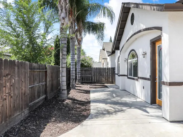 1325 Sunrise Ave, Modesto, CA 95350