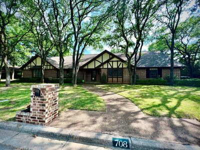 708 Oakmont Ln N, Fort Worth, TX, 76112
