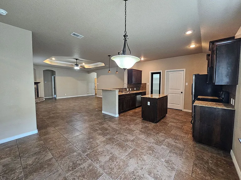6211 Newcastle Dr — Photo 12