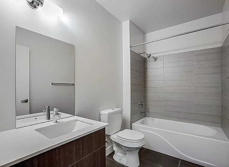 2018 NW 57th St #502 — Photo 14