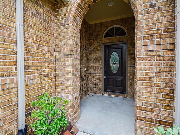 2nd image of 2219 Fox Creek Ct