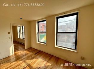 5 S Main St #4, Uxbridge, MA 01569