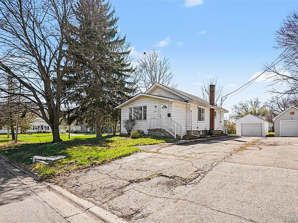1st image of 5044 2nd St