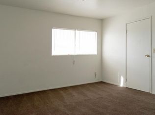 4765 Thunderbolt Ave APT 04, Las Vegas, NV 89115
