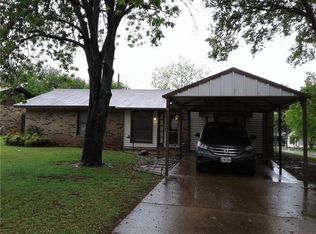 7500 Foster Dr, Lake Worth, TX 76135