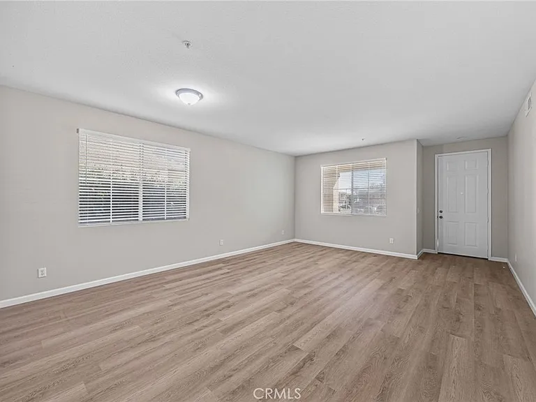 5855 Birkdale Ln — Photo 6