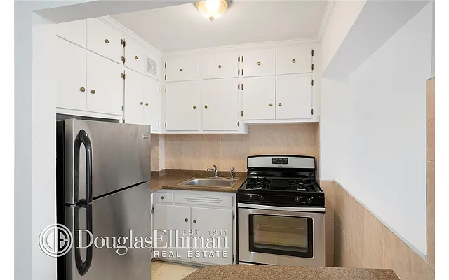 Sold by Douglas Elliman | media 7